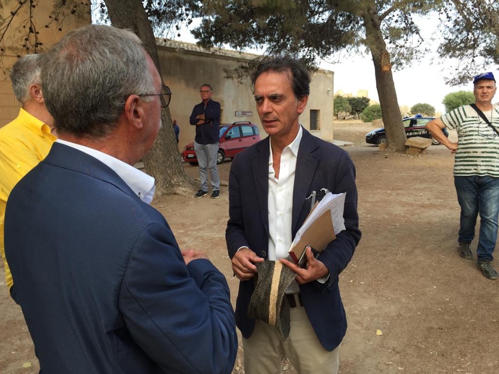 Immagine articolo: Corruzione e falso in appalti pubblici, avviato il processo a carico dell’ex Direttore del Parco di Selinunte Immagine articolo: Corruzione e falso in appalti pubblici, avviato il processo a carico dell’ex Direttore del Parco di Selinunte