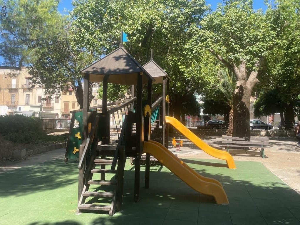 Immagine articolo: Parco delle Rimembranze, 100 mila dalla finanziaria regionale. Soddisfazione dell'On. Bica: "Deve tornare a essere il cuore pulsante della comunità castelvetranese" Immagine articolo: Parco delle Rimembranze, 100 mila dalla finanziaria regionale. Soddisfazione dell'On. Bica: "Deve tornare a essere il cuore pulsante della comunità castelvetranese"