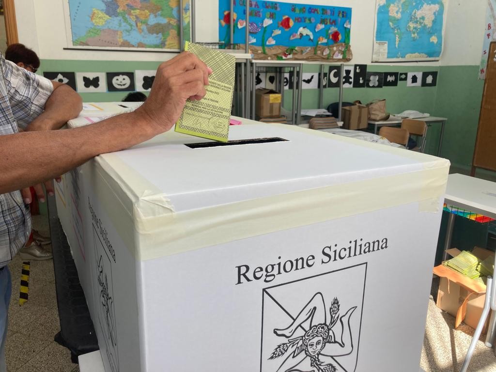 Immagine articolo: (Regionali) Nicola Catania prende più voti di tutti a CVetrano. Franco Lombardo il secondo più votato