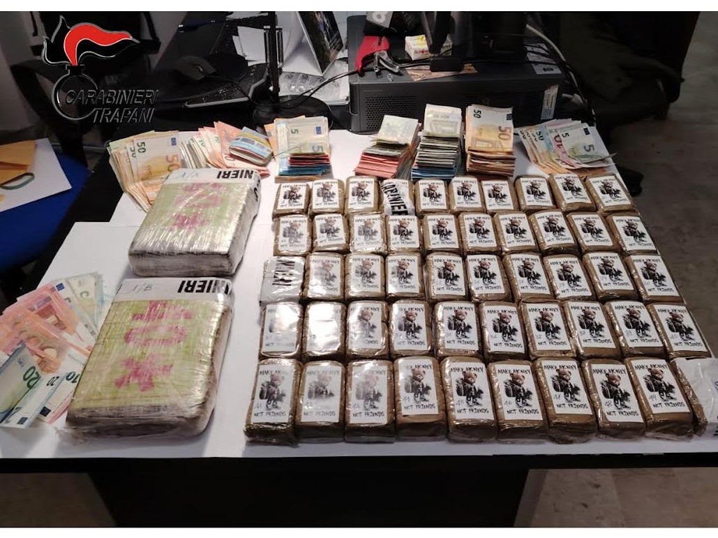 Immagine articolo: Sorpresi con due kg di cocaina, trapanese e palermitano arrestati dai carabinieri Immagine articolo: Sorpresi con due kg di cocaina, trapanese e palermitano arrestati dai carabinieri