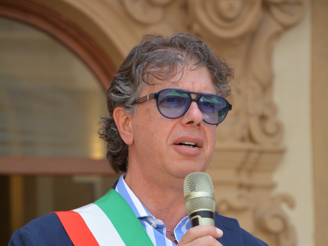 Immagine articolo: Il Sindaco Castiglione annuncia: "Il comune di Campobello è in dissesto" Immagine articolo: Il Sindaco Castiglione annuncia: "Il comune di Campobello è in dissesto"