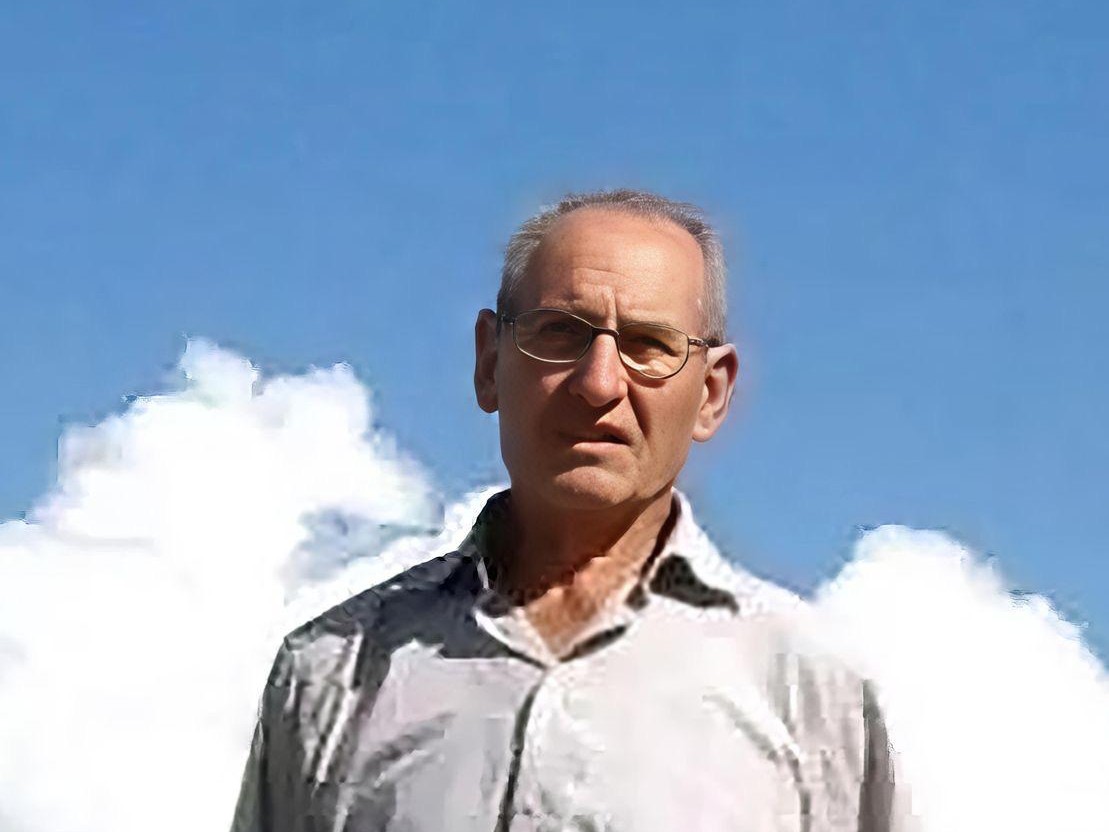 Immagine articolo: Ultimo saluto al docente Giovanni Parrino, deceduto dopo una breve malattia Immagine articolo: Ultimo saluto al docente Giovanni Parrino, deceduto dopo una breve malattia