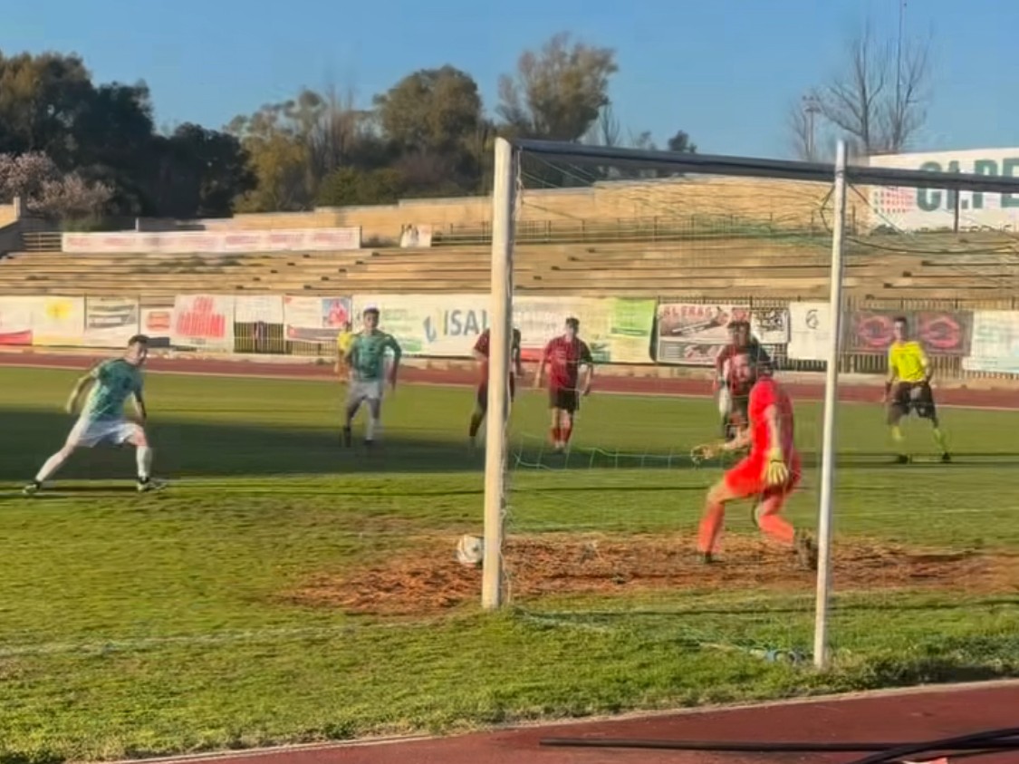 Immagine articolo: Folgore, i rossoneri non demeritano al Gurrera, due rigori la condannano Immagine articolo: Folgore, i rossoneri non demeritano al Gurrera, due rigori la condannano