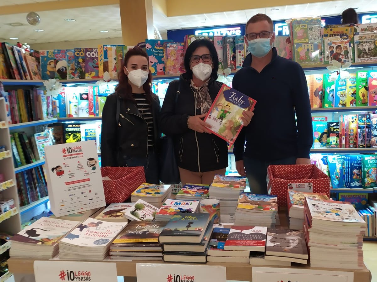 Immagine articolo: "Io leggo perché" al via l'iniziativa realizzata dalla libreria Giralibri con l'Ass. Editori Italiani Immagine articolo: "Io leggo perché" al via l'iniziativa realizzata dalla libreria Giralibri con l'Ass. Editori Italiani