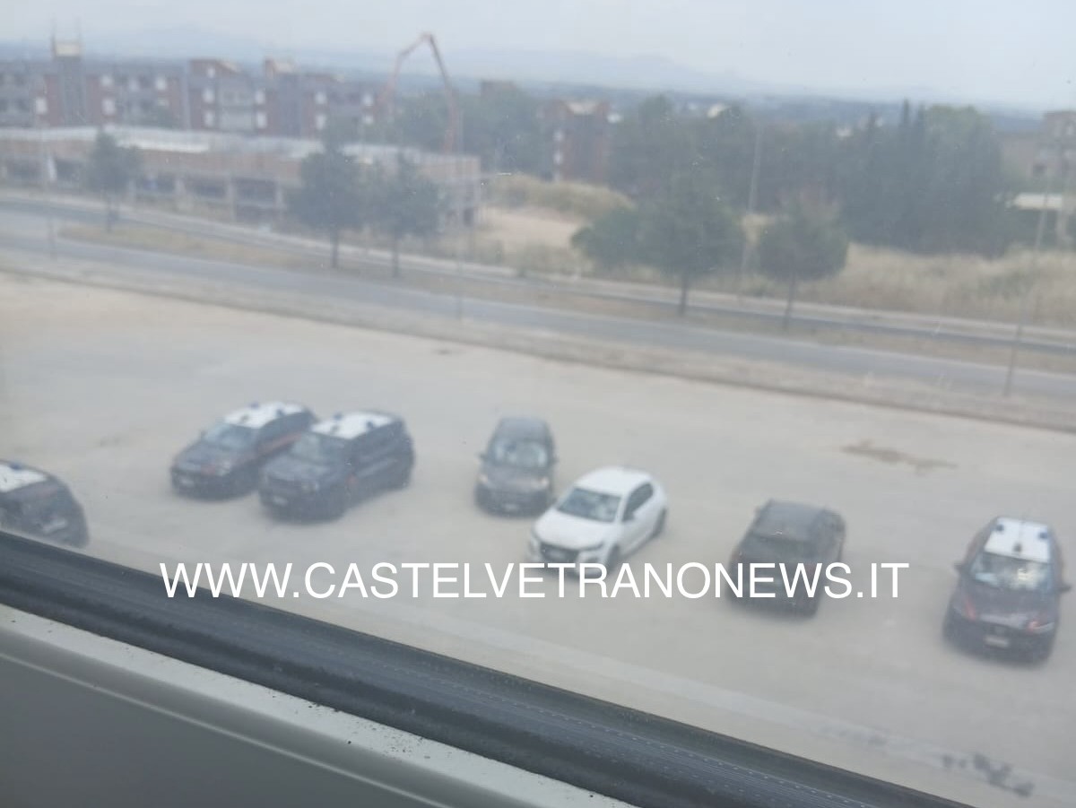 Immagine articolo: Carabinieri in azione a Castelvetrano: accertamenti su presunti furti di energia Immagine articolo: Carabinieri in azione a Castelvetrano: accertamenti su presunti furti di energia