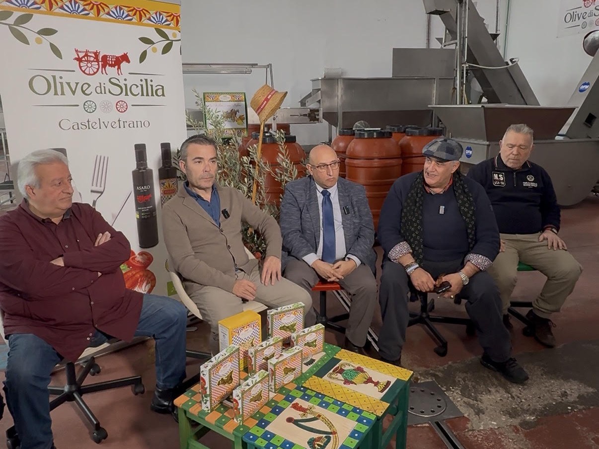 Immagine articolo: Formazione ITS, impresa e territorio, presso la Olive di Sicilia di Castelvetrano il modello che lega competenze e occupazione Immagine articolo: Formazione ITS, impresa e territorio, presso la Olive di Sicilia di Castelvetrano il modello che lega competenze e occupazione