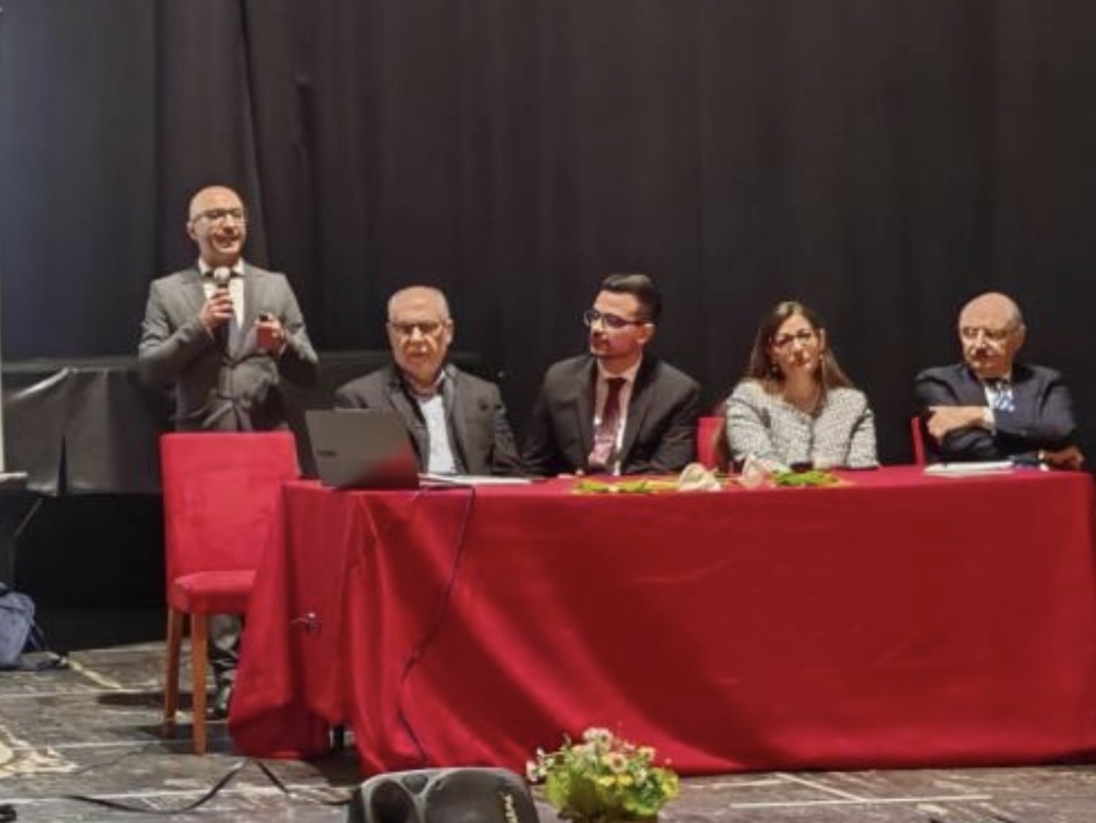 Immagine articolo: Castelvetrano, salute e territorio: successo per l’incontro sulle patologie vertebrali