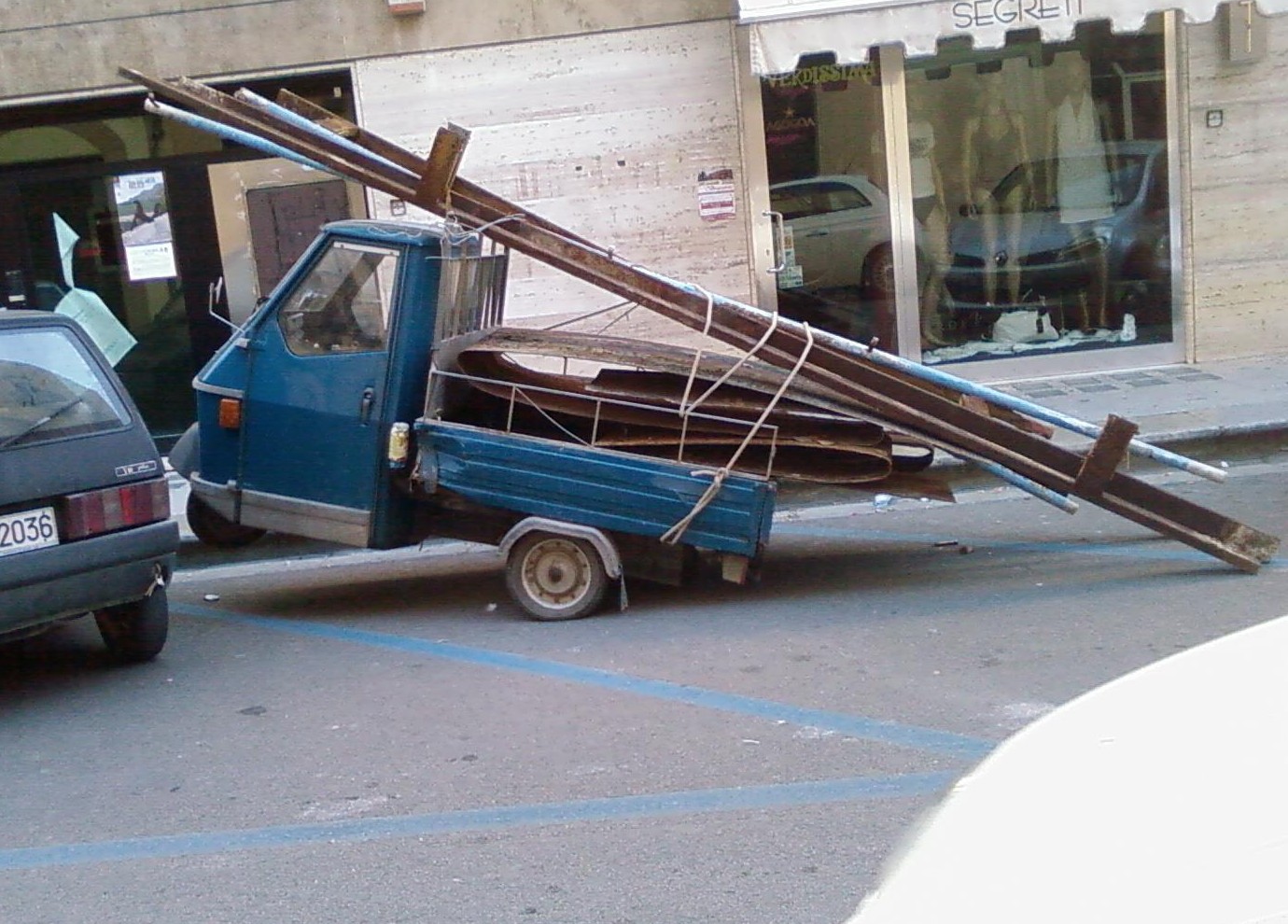 Immagine articolo: Un parcheggio davvero "singolare" a Castelvetrano
