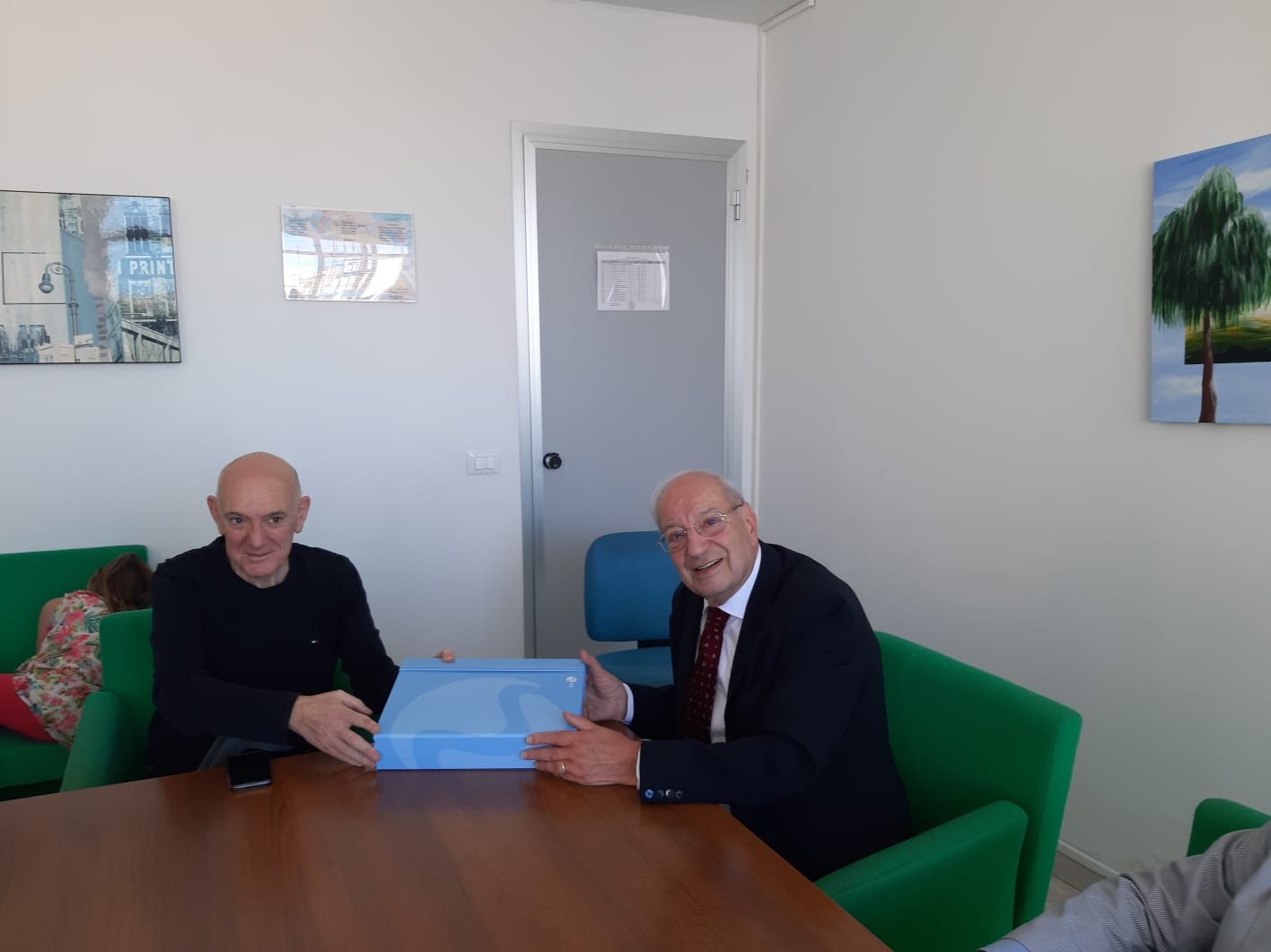 Immagine articolo: Santa Ninfa, documenti donati al Comune. L'archivio storico si arricchisce Immagine articolo: Santa Ninfa, documenti donati al Comune. L'archivio storico si arricchisce