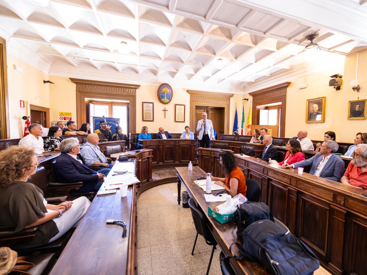 Immagine articolo: Castelvetrano, "Realizzazione degli impianti di Energie Rinnovabili nel territorio", convocato Consiglio Comunale Aperto Immagine articolo: Castelvetrano, "Realizzazione degli impianti di Energie Rinnovabili nel territorio", convocato Consiglio Comunale Aperto
