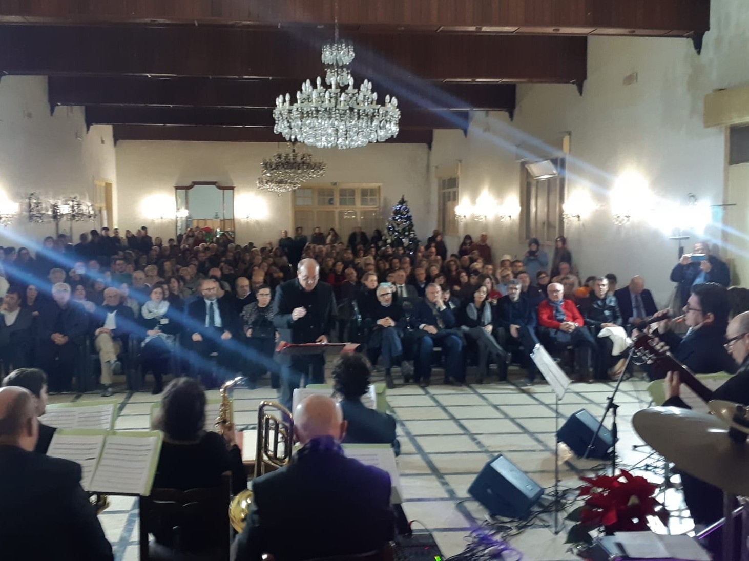 Immagine articolo: CVetrano, successo per il concerto “Belice jazz Group” tenutosi al salone delle feste del Circolo della Gioventù Immagine articolo: CVetrano, successo per il concerto “Belice jazz Group” tenutosi al salone delle feste del Circolo della Gioventù