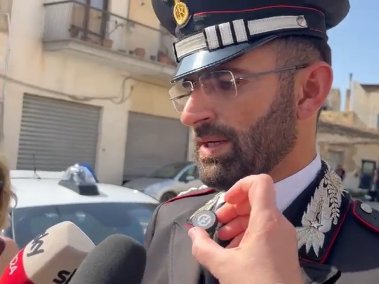 Immagine articolo: Omicidio-suicidio, il capitano Mantovani: “Il fatto avvenuto poco prima del nostro arrivo” Immagine articolo: Omicidio-suicidio, il capitano Mantovani: “Il fatto avvenuto poco prima del nostro arrivo”