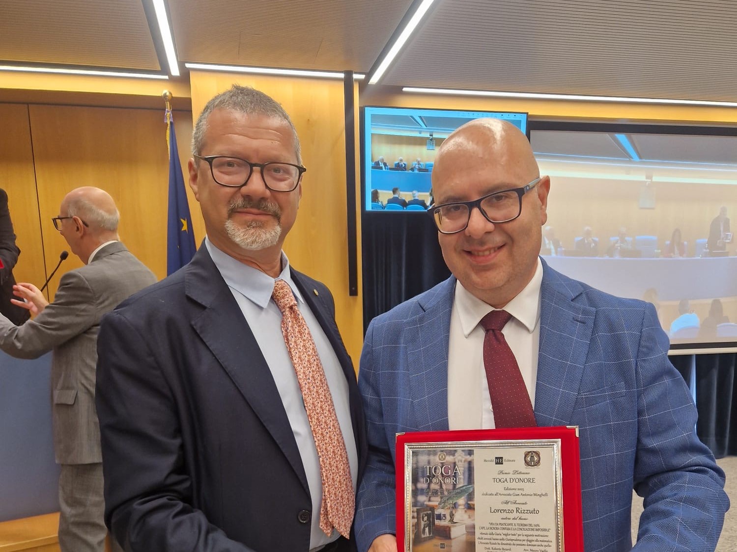 Immagine articolo: Premio Letterario "Toga d'Onore" all’Avvocato castelvetranese Rizzuto Immagine articolo: Premio Letterario "Toga d'Onore" all’Avvocato castelvetranese Rizzuto