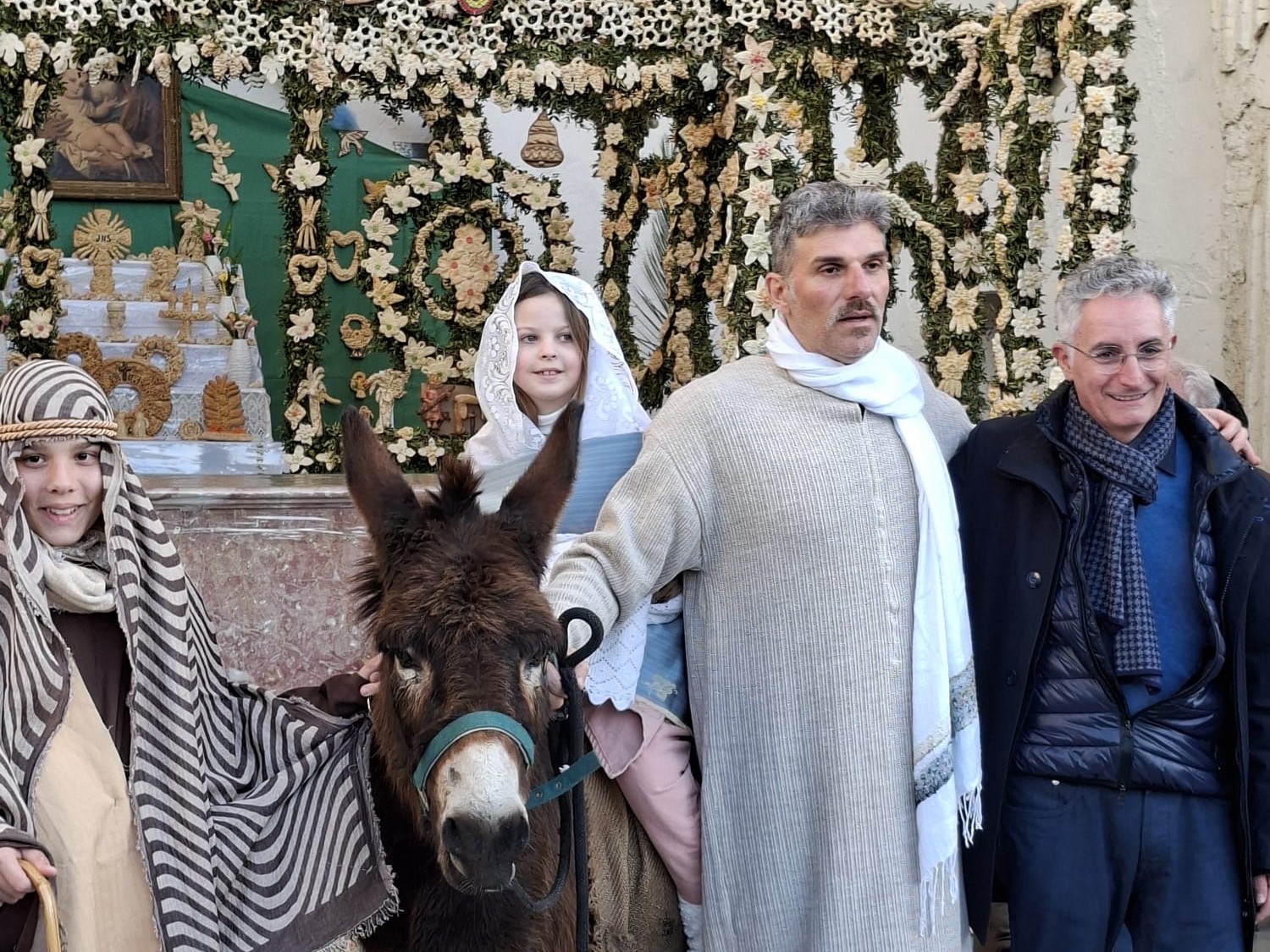 Immagine articolo: I bambini protagonisti della Festa di San Giuseppe, tra fede e semplicità Immagine articolo: I bambini protagonisti della Festa di San Giuseppe, tra fede e semplicità
