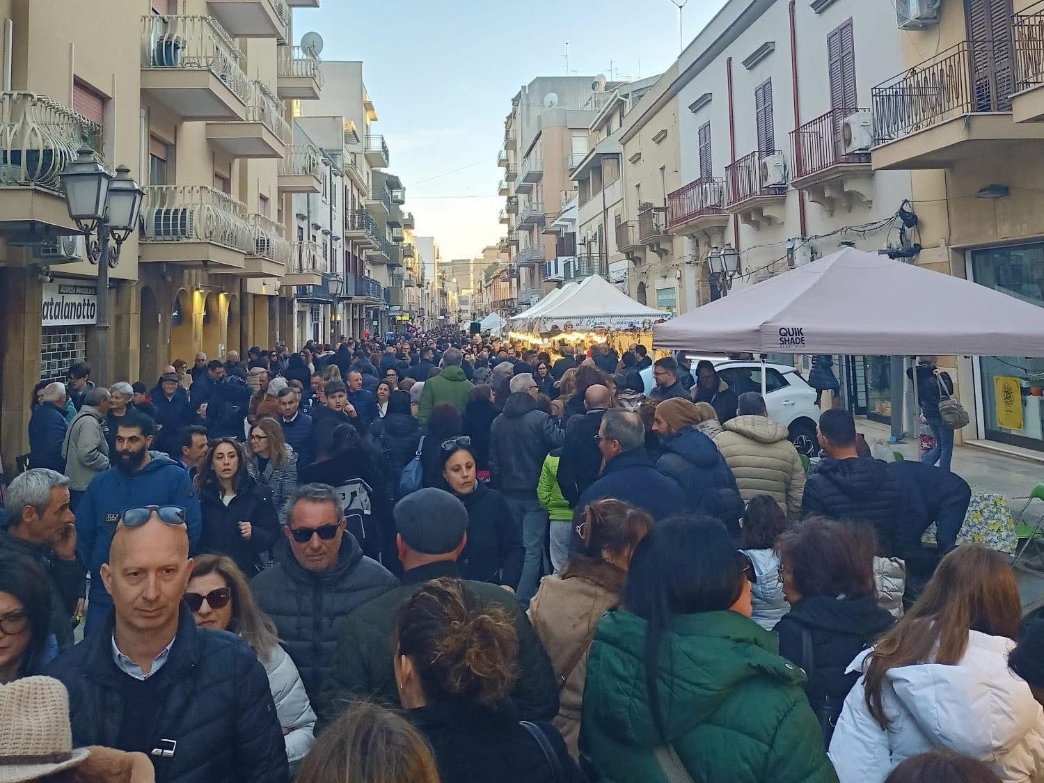 Immagine articolo: Ciocco Fest 2025, successo di pubblico. Lentini: “Castelvetrano luogo di incontro e accoglienza” Immagine articolo: Ciocco Fest 2025, successo di pubblico. Lentini: “Castelvetrano luogo di incontro e accoglienza”