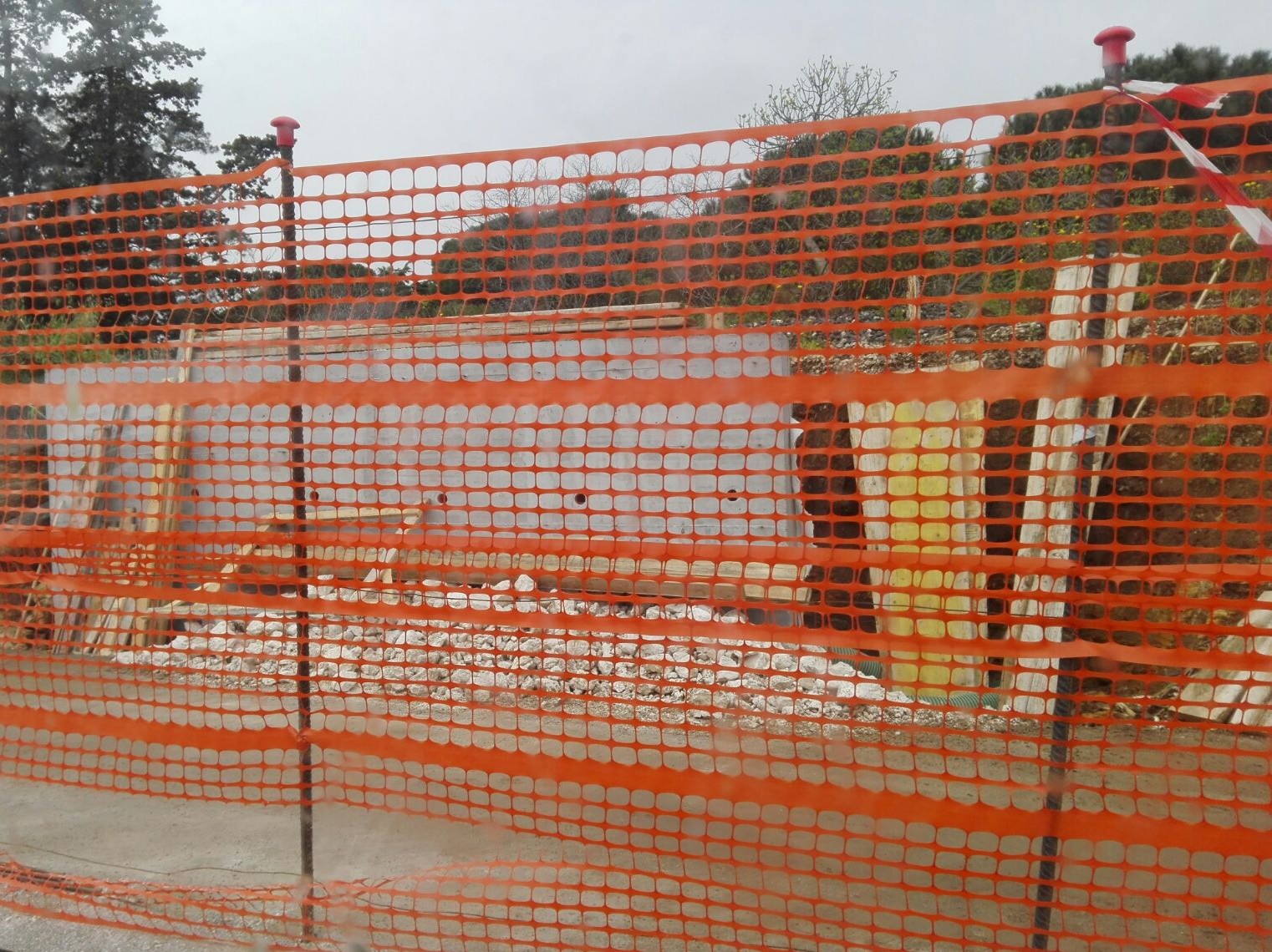 Immagine articolo: Partiti i lavori di ripristino del muro di via Morvillo. Il crollo causato dalle forti piogge