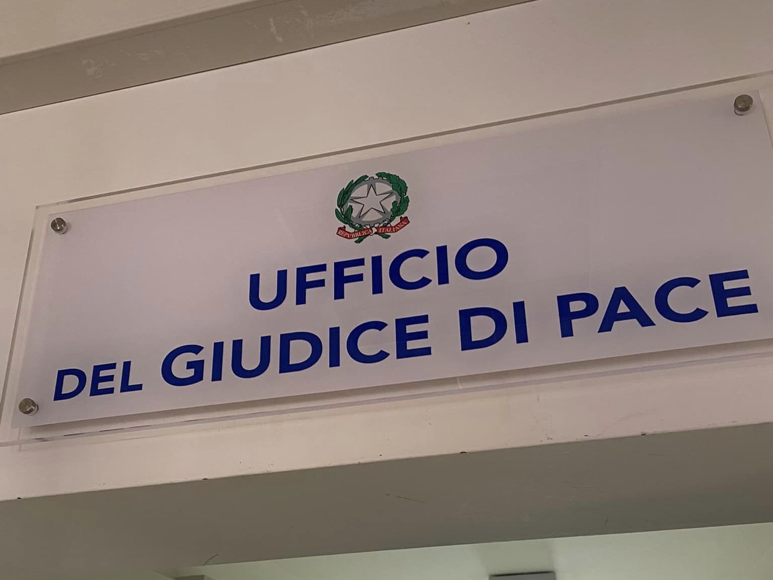 Immagine articolo: La Dott.ssa Zuppardi nuovo Giudice di Pace di Castelvetrano Immagine articolo: La Dott.ssa Zuppardi nuovo Giudice di Pace di Castelvetrano