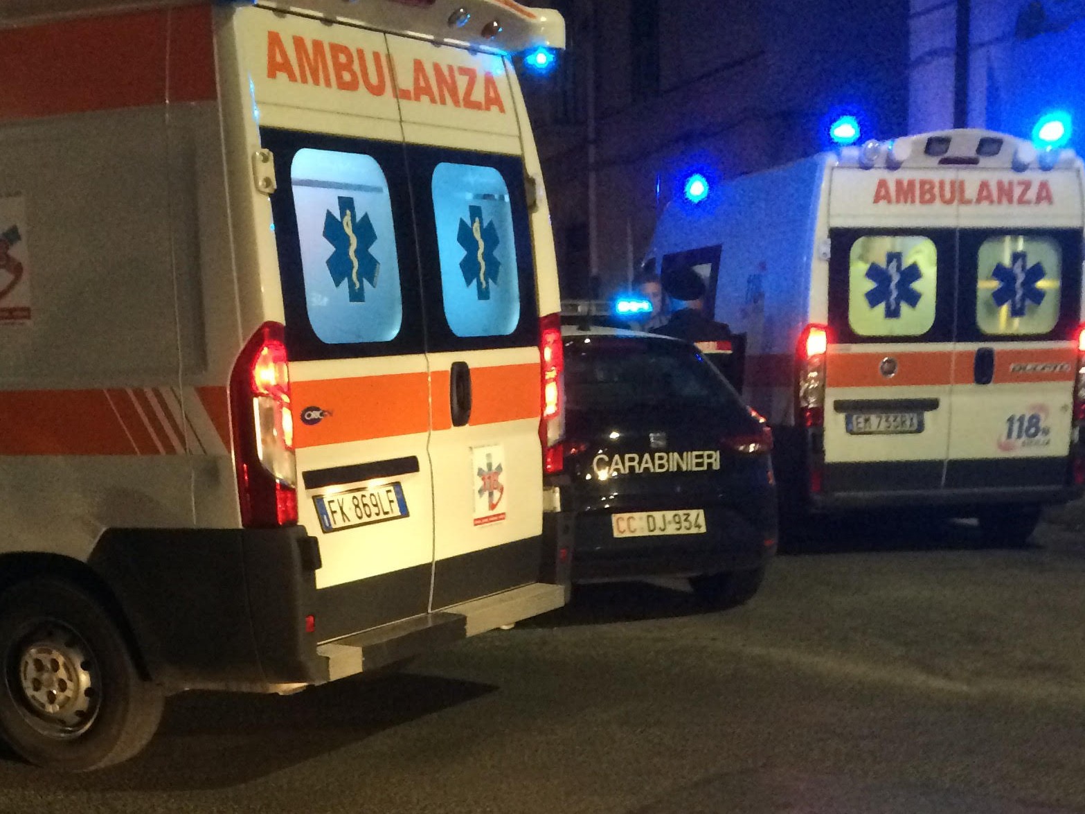 Immagine articolo: Rissa scorsa notte a Marinella, perde un occhio uno dei due feriti. Indagano i Carabinieri Immagine articolo: Rissa scorsa notte a Marinella, perde un occhio uno dei due feriti. Indagano i Carabinieri