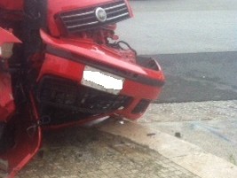 Immagine articolo: Castelvetrano, perde il controllo dell'automobile e impatta contro corpo di illuminazione. Sul posto Vigili Urbani