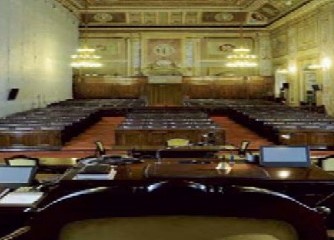 Immagine articolo: Polemica all'Ars: 250 mila euro per commissione da 10 minuti al mese Immagine articolo: Polemica all'Ars: 250 mila euro per commissione da 10 minuti al mese