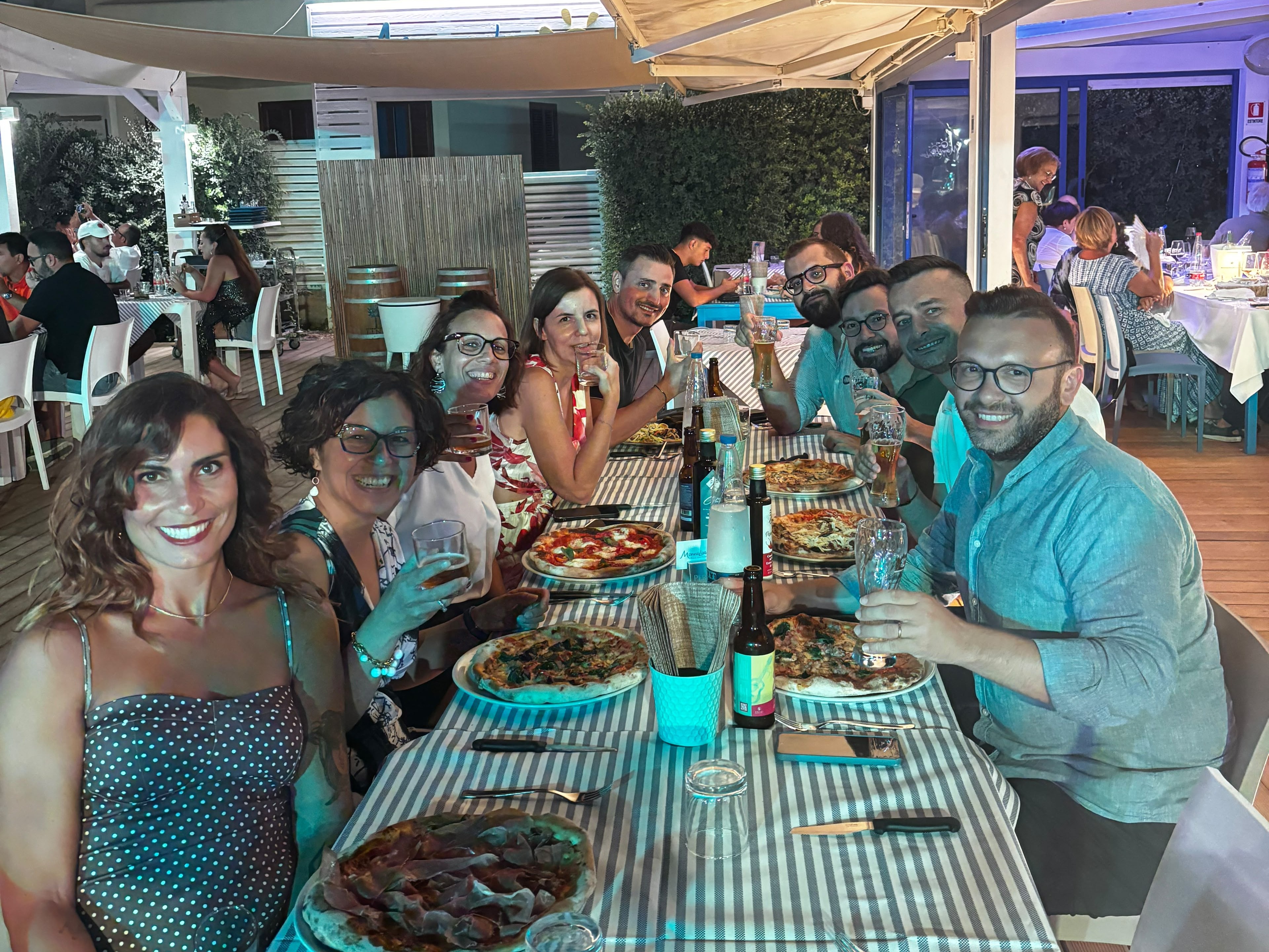 Immagine articolo: Ex studenti dello Scientifico di Castelvetrano assieme a vent’anni dal diploma Immagine articolo: Ex studenti dello Scientifico di Castelvetrano assieme a vent’anni dal diploma