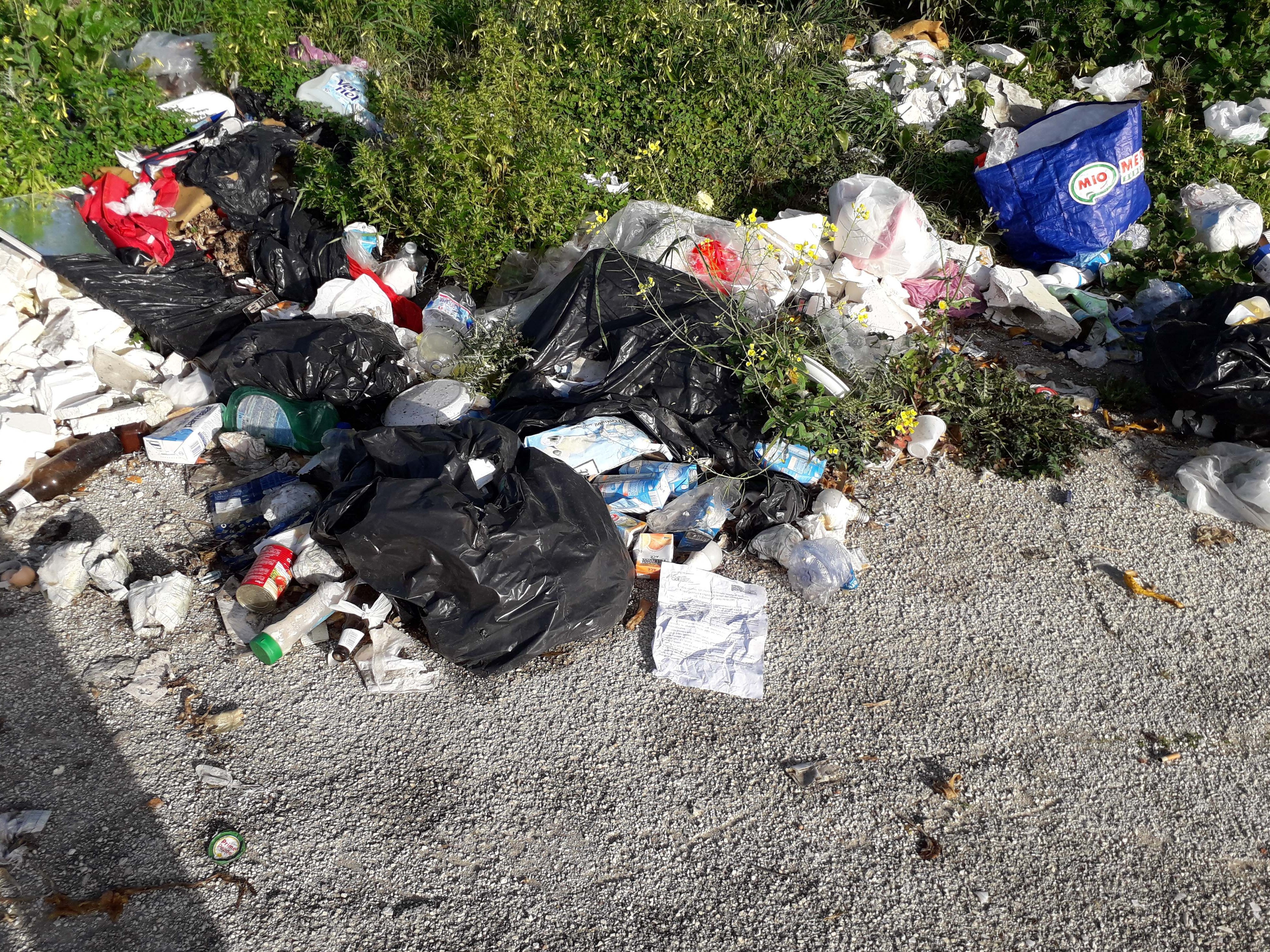Immagine articolo: Santa Ninfa, controllo del territorio contro l'abbandono di rifiuti; elevate le prime multe