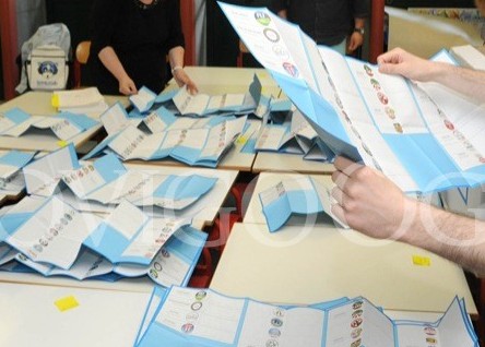 Immagine articolo: Segui lo spoglio elettorale in diretta su Castelvetranonews Immagine articolo: Segui lo spoglio elettorale in diretta su Castelvetranonews