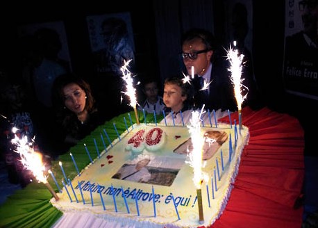 Immagine articolo: Felice Errante compie 40 anni. Gli auguri dei sostenitori