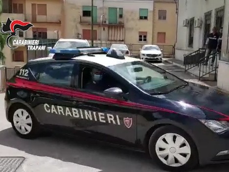 Immagine articolo: 17enne accoltellato, i carabinieri arrestano il presunto responsabile Immagine articolo: 17enne accoltellato, i carabinieri arrestano il presunto responsabile