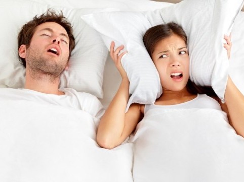 Immagine articolo: Parlare nel sonno? Alla scoperta del sonniloquio. Cause e possibili cure