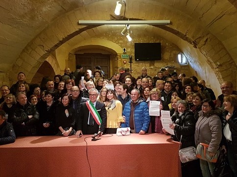 Immagine articolo: Partanna, stabilizzazione precari, firmati questa mattina i contratti a tempo indeterminato Immagine articolo: Partanna, stabilizzazione precari, firmati questa mattina i contratti a tempo indeterminato