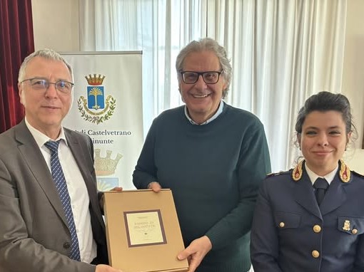 Immagine articolo: Castelvetrano, il nuovo Questore di Trapani Di Giannantonio in visita istituzionale Immagine articolo: Castelvetrano, il nuovo Questore di Trapani Di Giannantonio in visita istituzionale