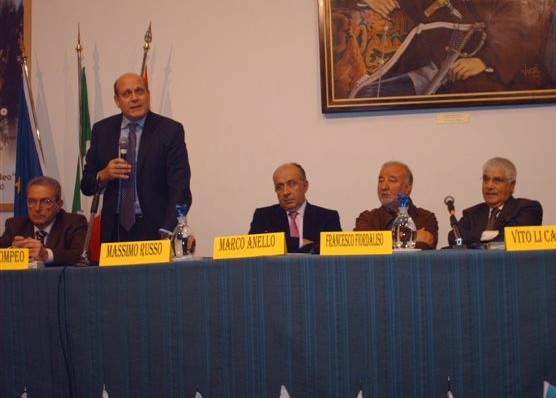 Immagine articolo: L'Assessore Russo agli studenti: "La Sanità era un sistema feudale". Un nuovo reparto a Castelvetrano