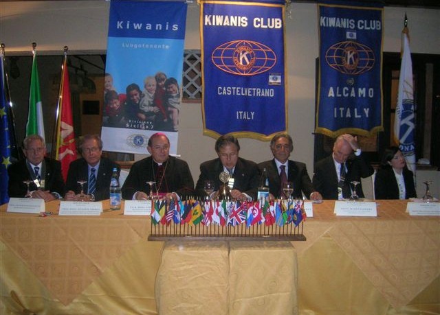 IV trimestre 2011, Kiwanis - Conferenza con Mons. V. Rallo