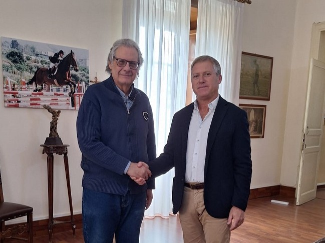 Immagine articolo: Offese social al Sindaco, la nota Ingrasciotta e Craparotta: "Piena e convinta solidarietà" Immagine articolo: Offese social al Sindaco, la nota Ingrasciotta e Craparotta: "Piena e convinta solidarietà"