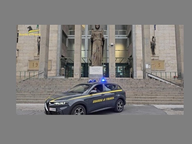 Immagine articolo: Finanzieri scoprono giro di affari fraudolento da Catania a Trapani. Sequestrati 4,6 milioni di euro, 11 persone indagate Immagine articolo: Finanzieri scoprono giro di affari fraudolento da Catania a Trapani. Sequestrati 4,6 milioni di euro, 11 persone indagate