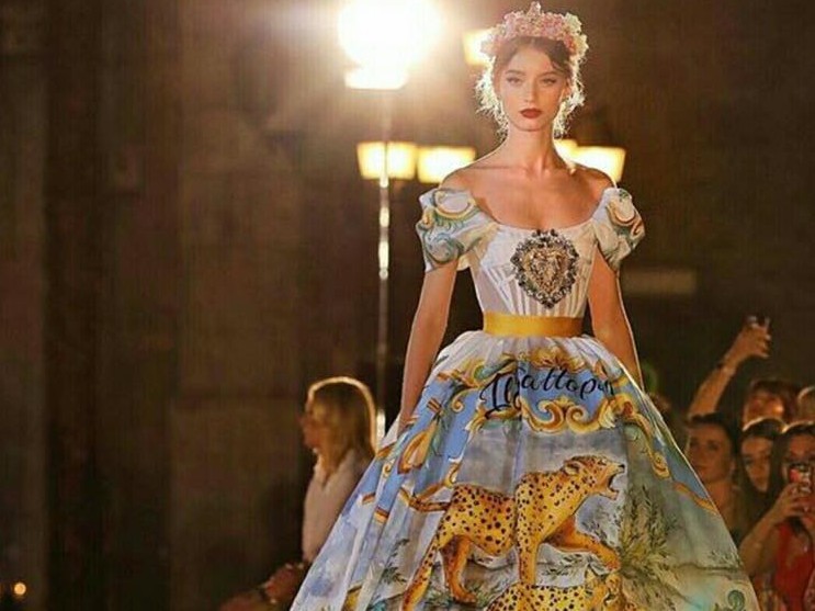 Immagine articolo: "L'abito del Gattopardo di Dolce & Gabbana lo custodiamo noi". Il Sindaco Valenti scrive agli stilisti