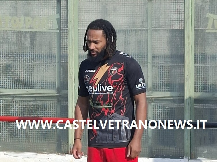 Immagine articolo: Folgore, Yoann Arquin, nuovo acquisto rossonero: subito convocato per il ritorno di Coppa Immagine articolo: Folgore, Yoann Arquin, nuovo acquisto rossonero: subito convocato per il ritorno di Coppa