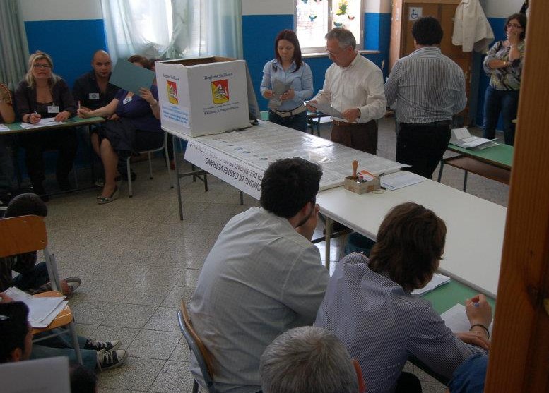 Immagine articolo: Dalle 15 segui lo spoglio elettorale in diretta su Castelvetranonews Immagine articolo: Dalle 15 segui lo spoglio elettorale in diretta su Castelvetranonews