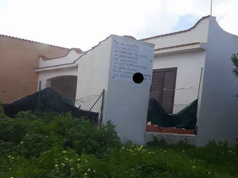 Immagine articolo: Triscina, cartelli con minacce e offese nei pressi di una abitazione. Avvisati i Carabinieri