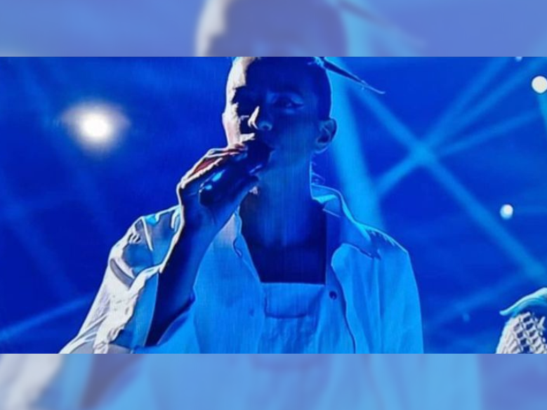 Immagine articolo: Esibizione a Sky ieri durante finale X Factor per la cantante castelvetranese Federica Foscari