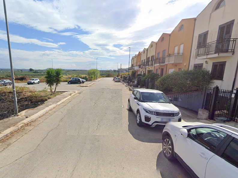 Immagine articolo: Il lettore scrive: "Lungo disservizio idrico nella zona Nord, unica nota lieta l'autobotte "tampone" Immagine articolo: Il lettore scrive: "Lungo disservizio idrico nella zona Nord, unica nota lieta l'autobotte "tampone"