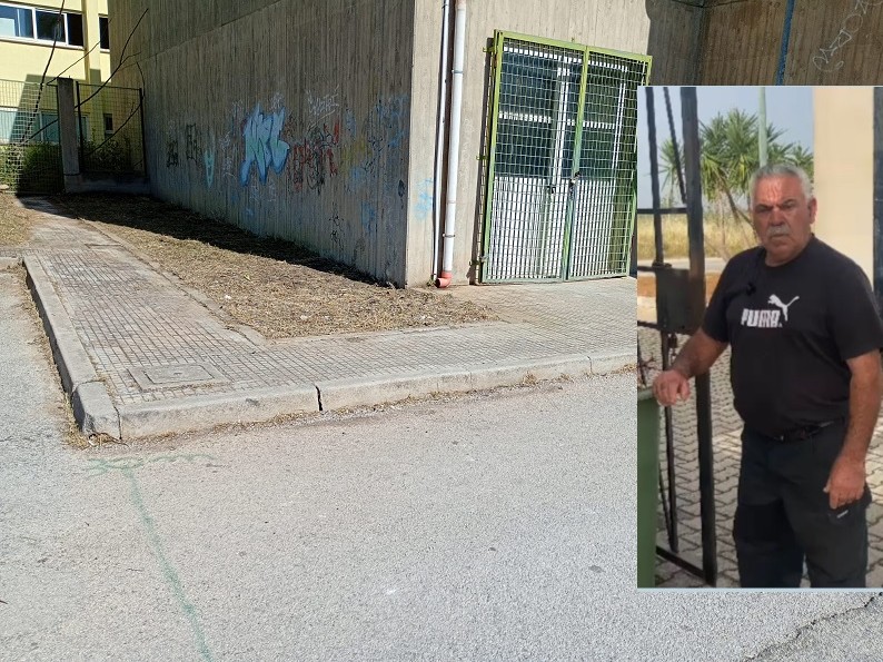 Immagine articolo: Il volontario Filippo Infranca ripulisce l'area antistante la palestra della Scuola Enrico Medi Immagine articolo: Il volontario Filippo Infranca ripulisce l'area antistante la palestra della Scuola Enrico Medi