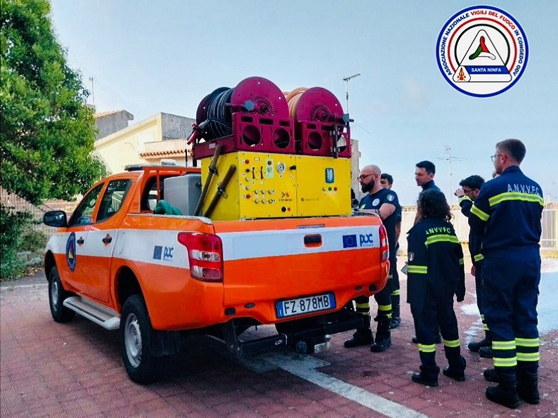 Immagine articolo: Santa Ninfa, assegnato nuovo mezzo antincendio all’Ass. Naz. Vigili del Fuoco Immagine articolo: Santa Ninfa, assegnato nuovo mezzo antincendio all’Ass. Naz. Vigili del Fuoco