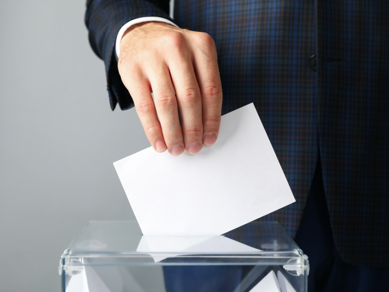 Immagine articolo: Amministrative 2026, si vota il 24 e 25 maggio. Ballottaggi 7 e 8 giugno Immagine articolo: Amministrative 2026, si vota il 24 e 25 maggio. Ballottaggi 7 e 8 giugno