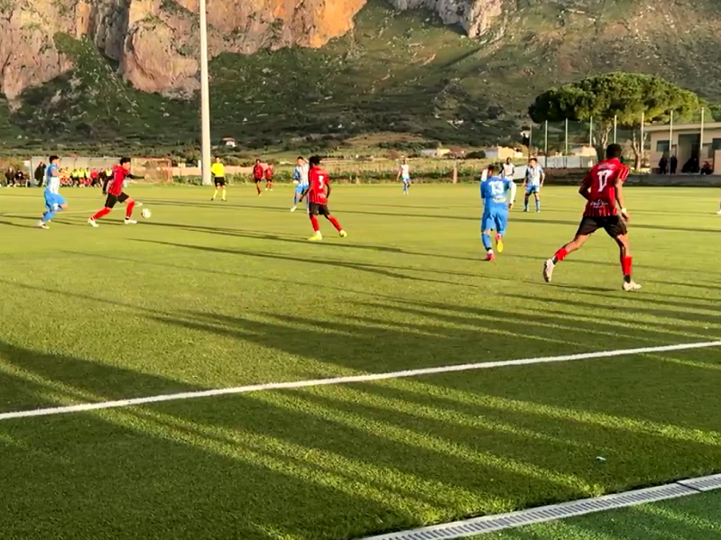 Immagine articolo: Folgore, che succede? Bisogna ripartire subito. Dirigenza chiamata a far quadrato attorno alla squadra Immagine articolo: Folgore, che succede? Bisogna ripartire subito. Dirigenza chiamata a far quadrato attorno alla squadra