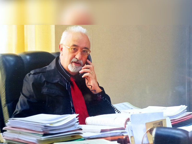 Immagine articolo: Il ricordo del segretario Enzo Barone, una lunga e brillante carriera al servizio delle istituzioni e dei cittadini Immagine articolo: Il ricordo del segretario Enzo Barone, una lunga e brillante carriera al servizio delle istituzioni e dei cittadini