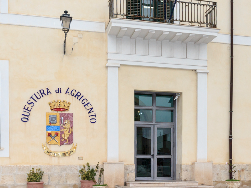Immagine articolo: Tangenti per i lavori sulla SP Salaparuta-Santa Margherita di Belice, scatta blitz: 5 arresti e 8 indagati Immagine articolo: Tangenti per i lavori sulla SP Salaparuta-Santa Margherita di Belice, scatta blitz: 5 arresti e 8 indagati