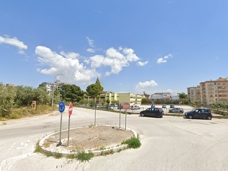 Immagine articolo: Lettore scrive: "Disagi stamattina per la chiusura della via Salinas" Immagine articolo: Lettore scrive: "Disagi stamattina per la chiusura della via Salinas"
