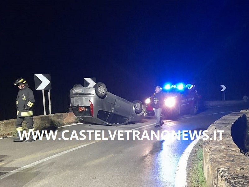 Immagine articolo: Si ribalta con l’auto nella notte sulla SP188, soccorso un 77enne Immagine articolo: Si ribalta con l’auto nella notte sulla SP188, soccorso un 77enne